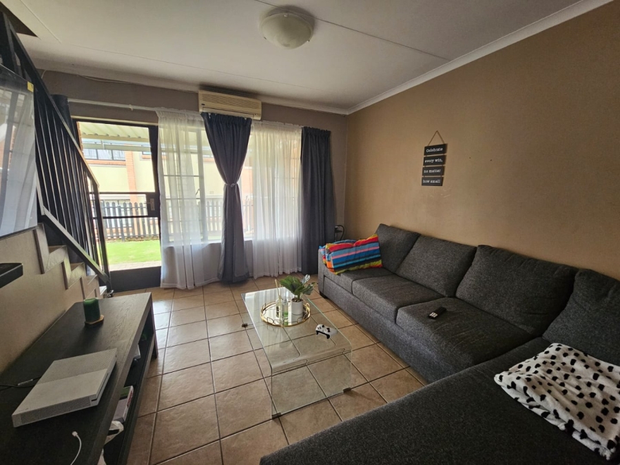 To Let 2 Bedroom Property for Rent in Hillside Free State